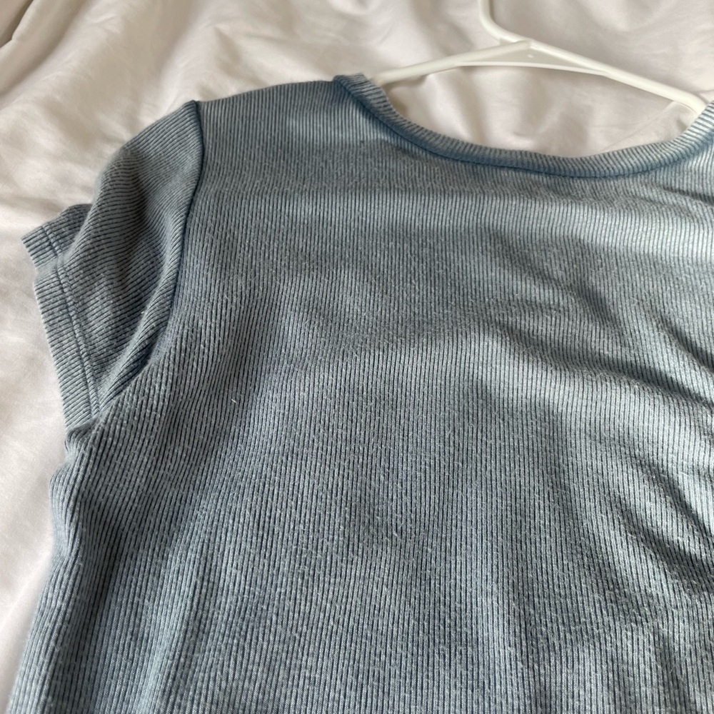 Blue top - Picture 3 of 3